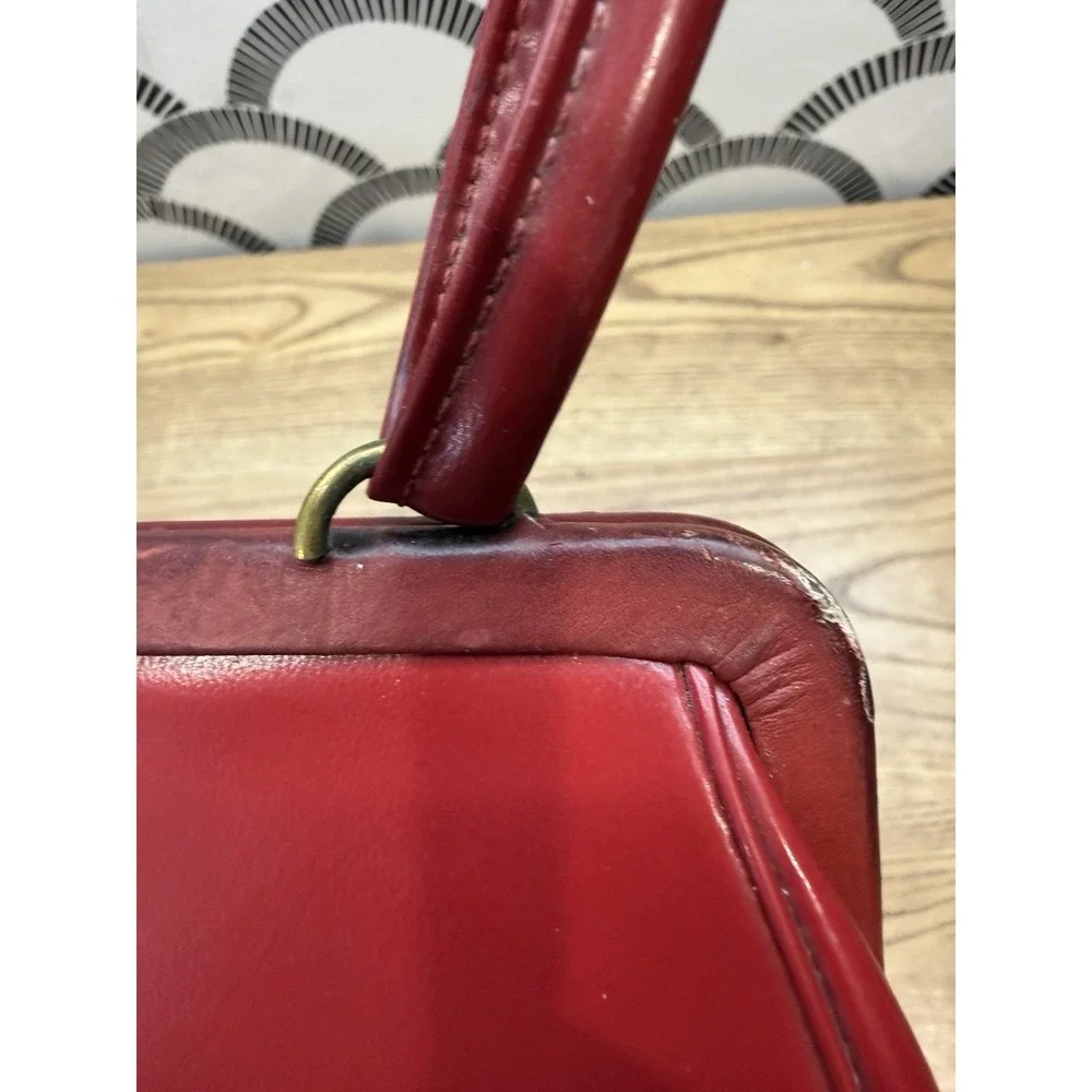 VTG 1950s red leather Dofanette frame hinged handbag purse France‎ Granny